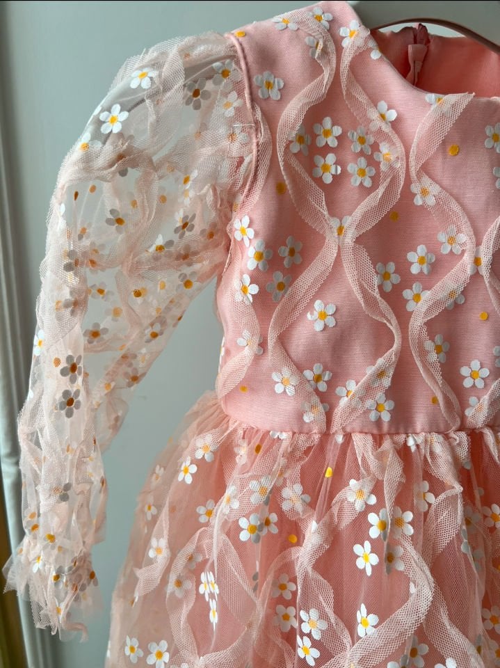 Daisy Elbise