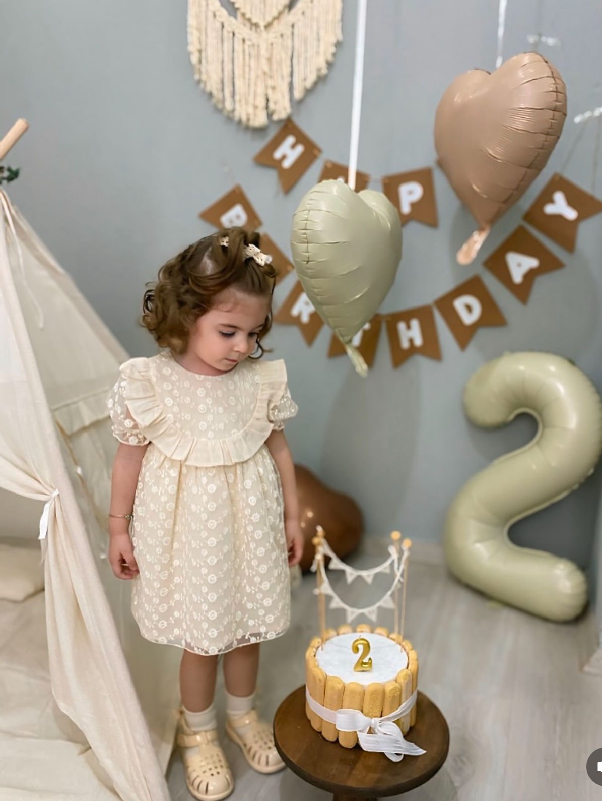 Yeezy Romantik Elbise