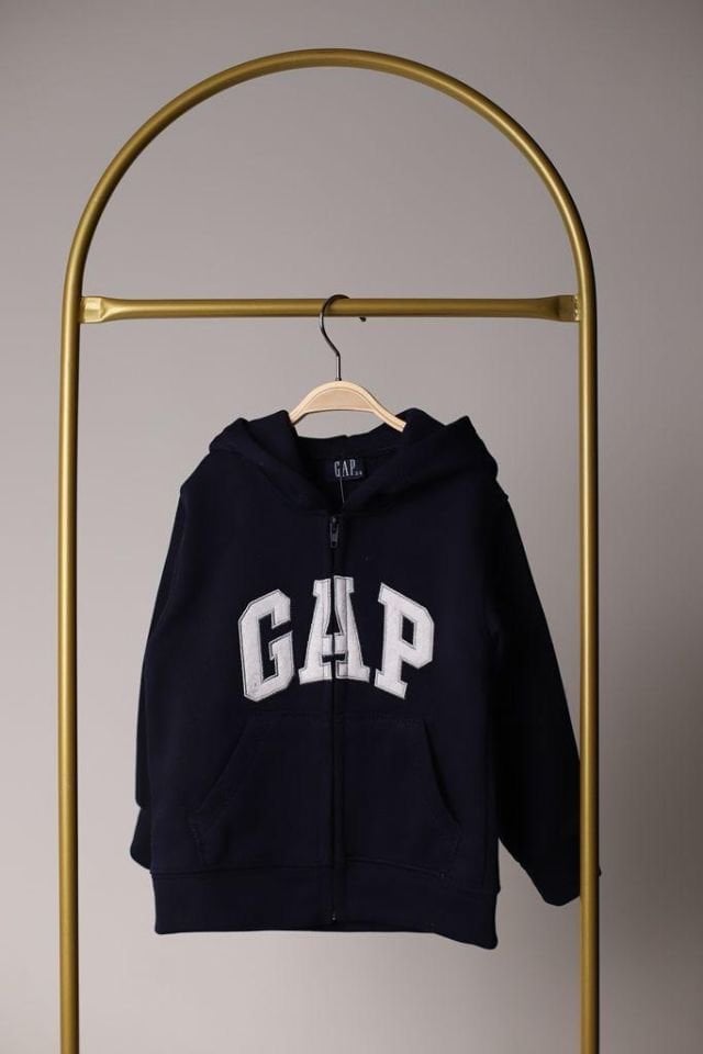 GAP Sweatshirt