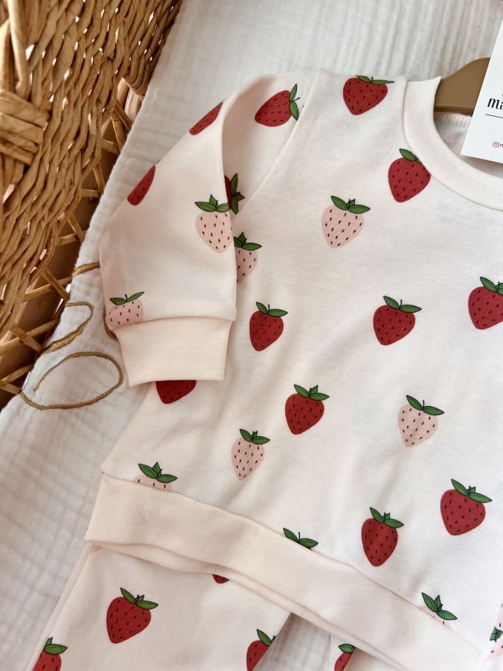 Berry  Çilek Desenli 3lü set