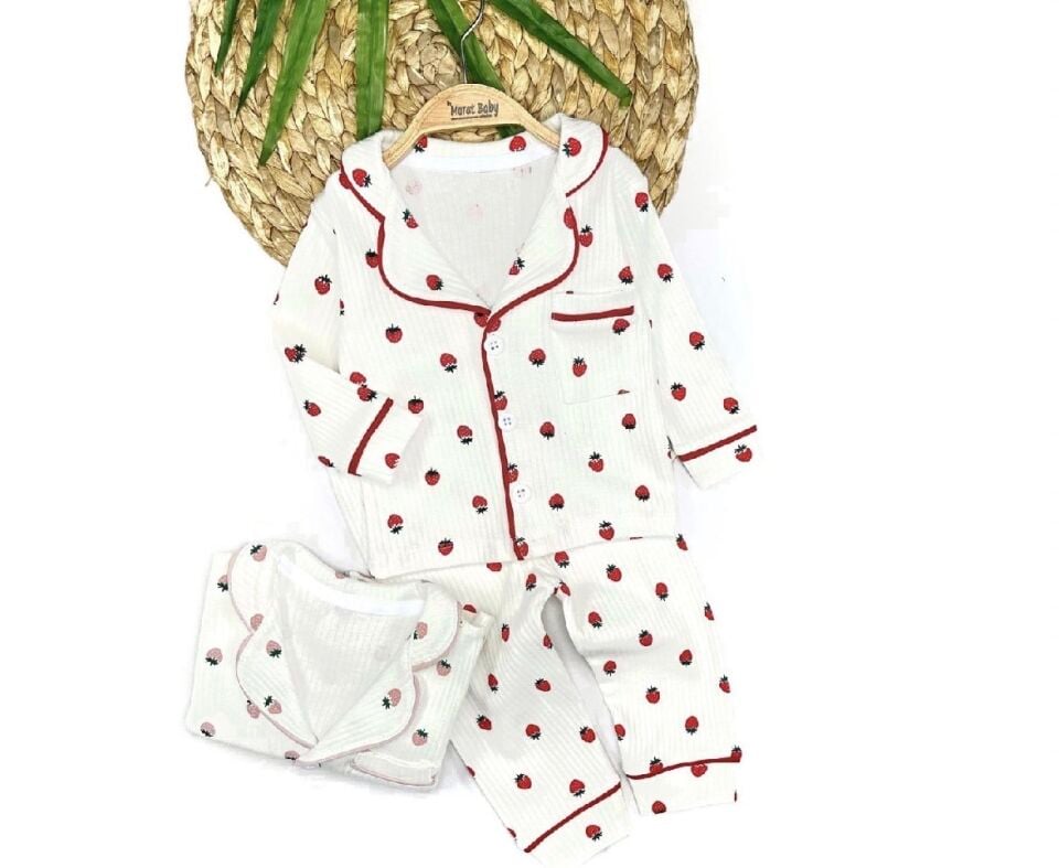 Nunu Çilekli Pijama Takımı