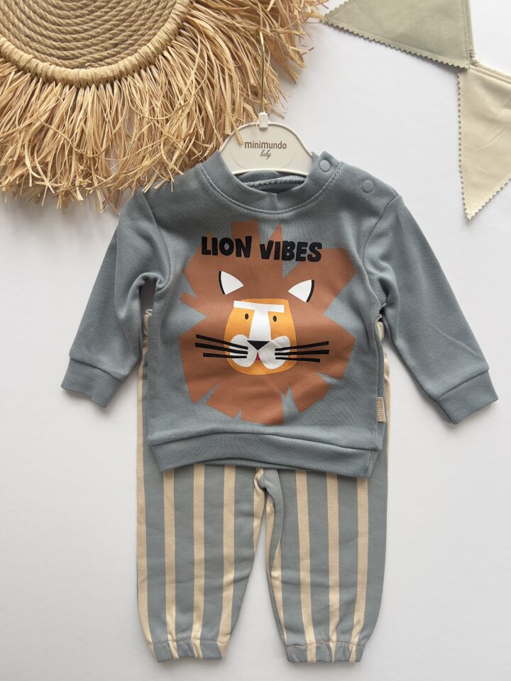 Lion Vibes Aslanlı Takım (füme)